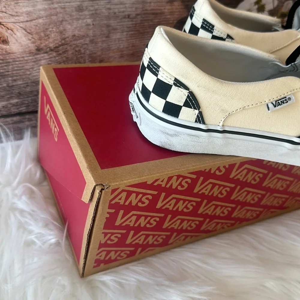 Vans Women’s Skateboarding Slippers Size 8.5 - Picture 8 of 14